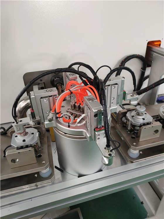 外轉子去料平衡機部分