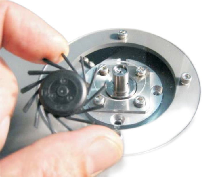 氣夾式平衡機(jī)